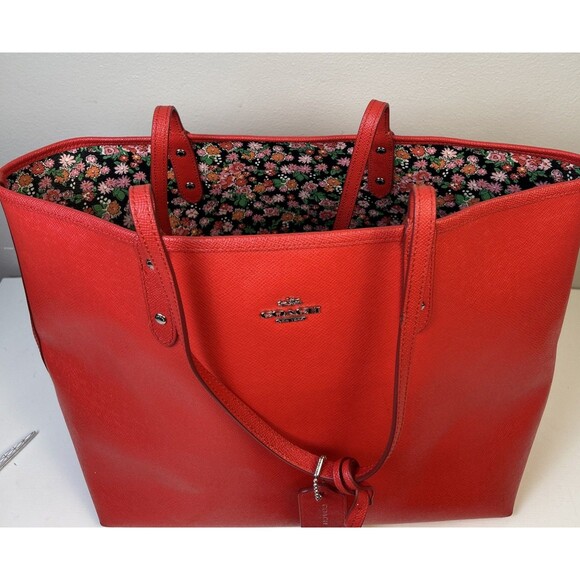 COACH F57669 Red REVERSIBLE CITY TOTE Attached WRISTLET Pouch Posey Floral - Picture 2 of 16